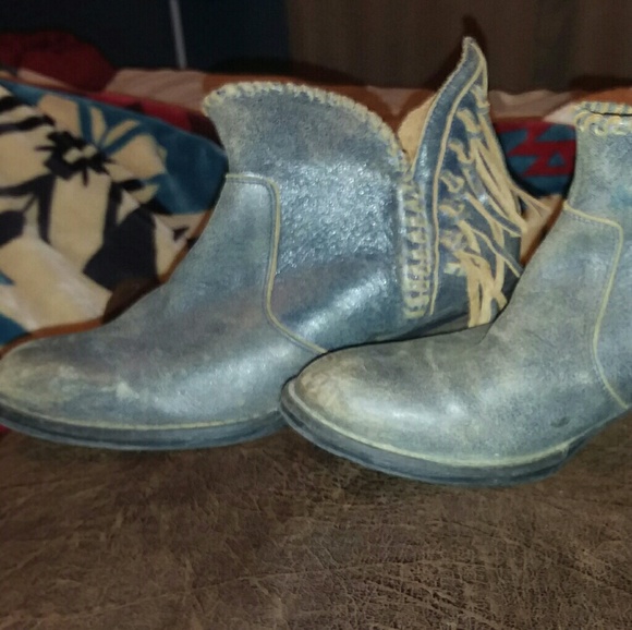 Shoes - Boots